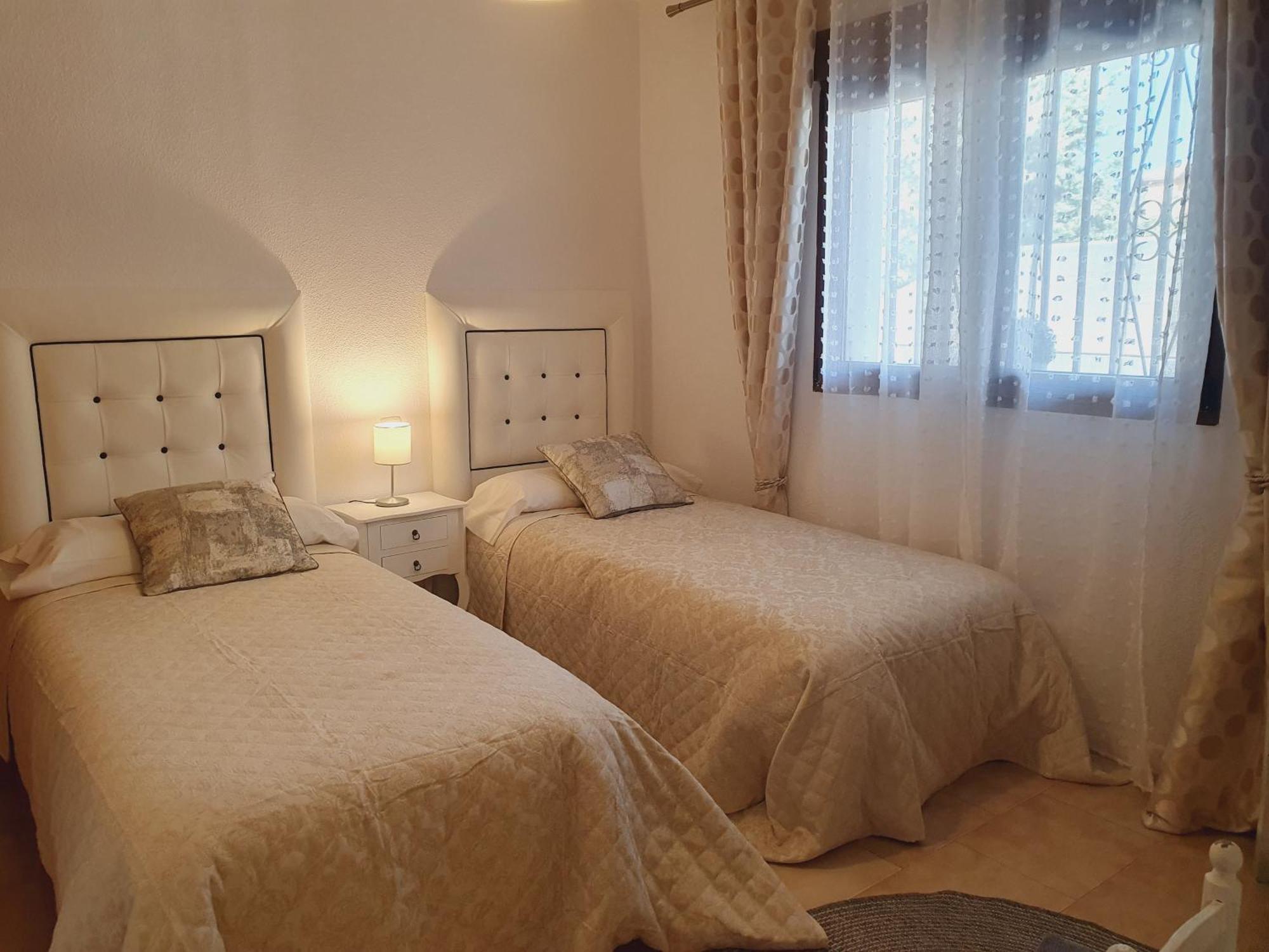 Villa Monika Alpedrete Ngoại thất bức ảnh