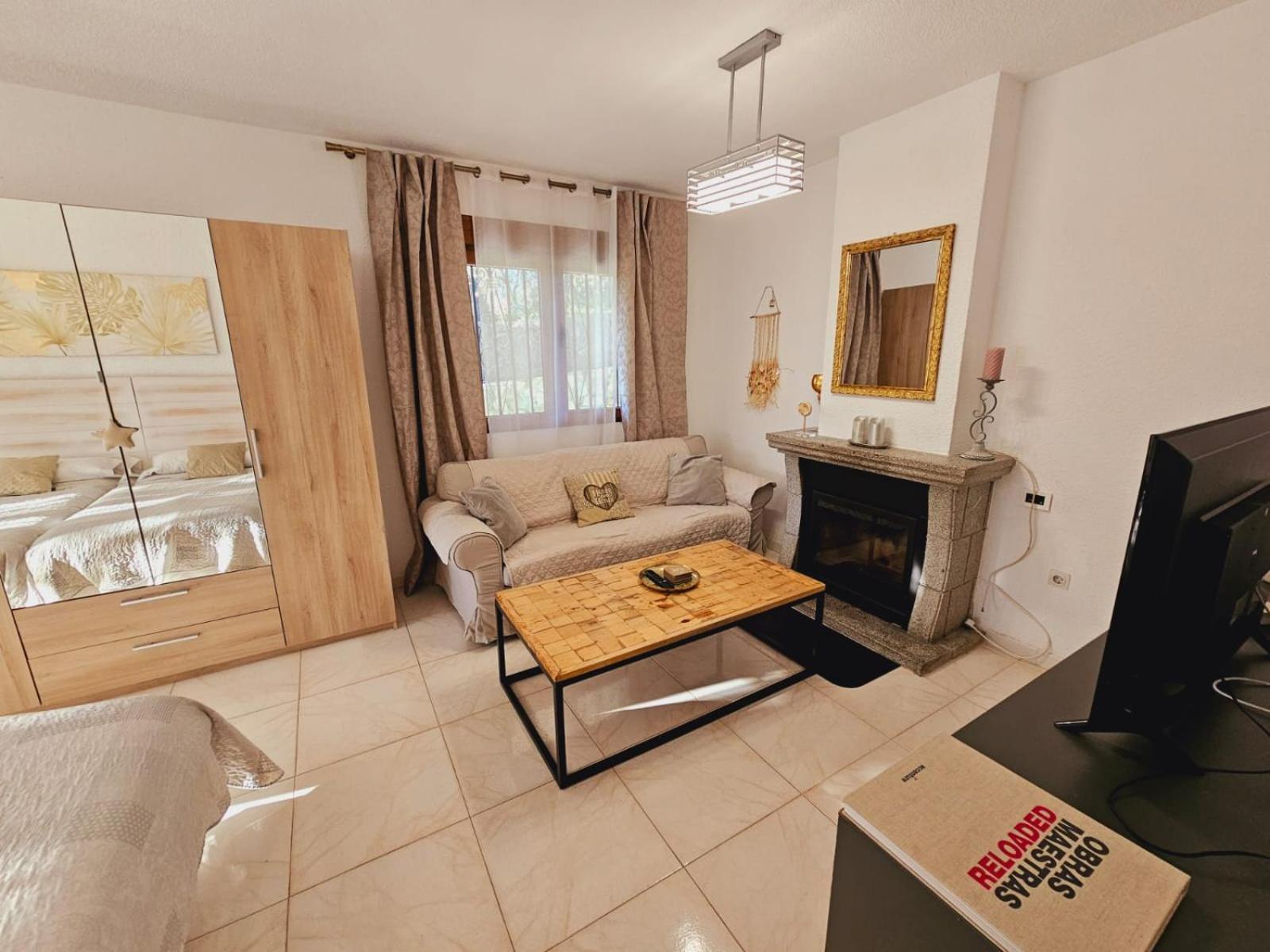 Villa Monika Alpedrete Ngoại thất bức ảnh