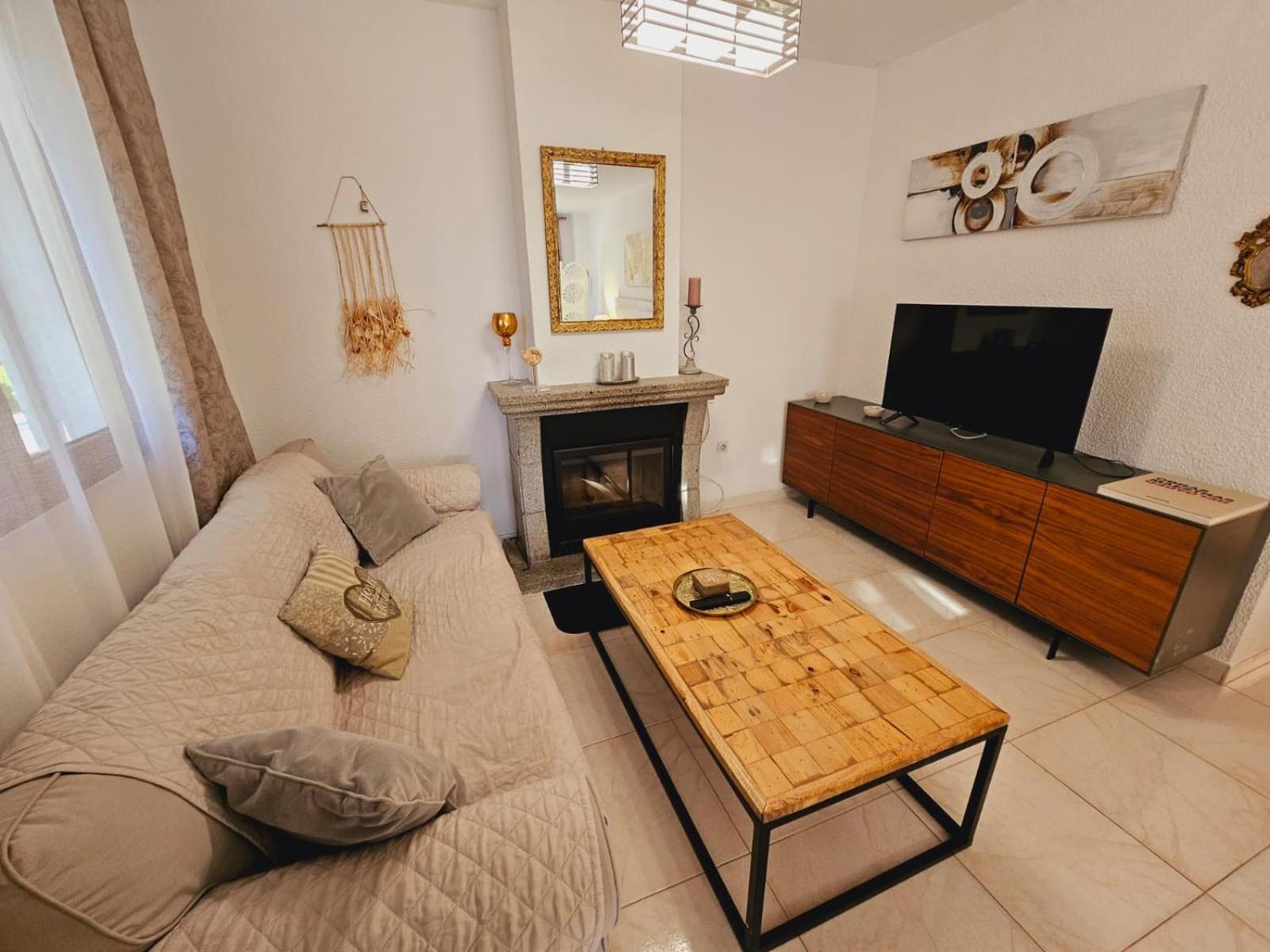 Villa Monika Alpedrete Ngoại thất bức ảnh